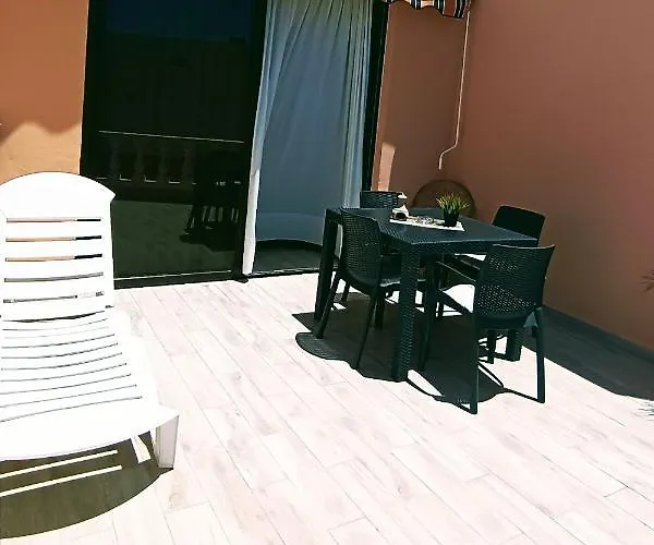 Mng-apart Paradise Court Appartement *